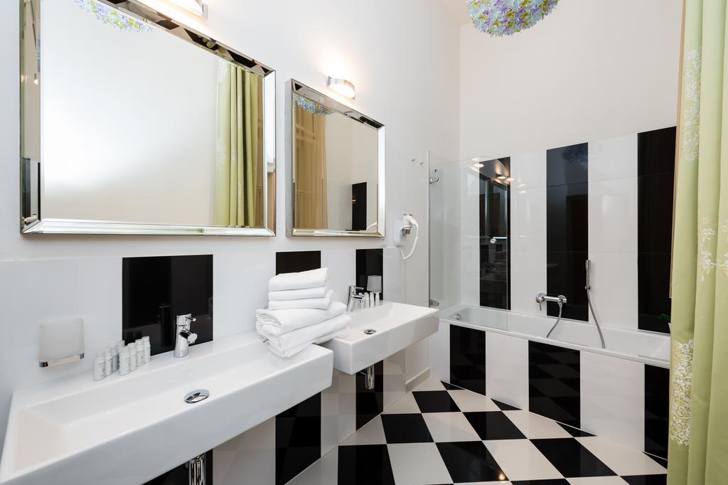 Apartahotel Grand By Tkc 4*