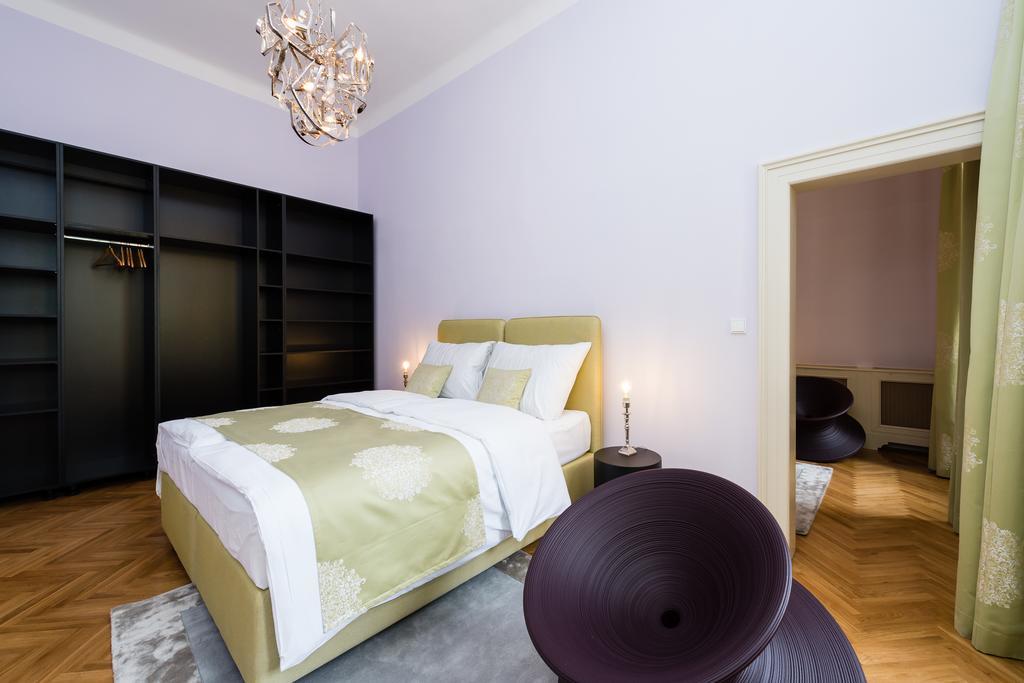 Grand By Tkc Praga