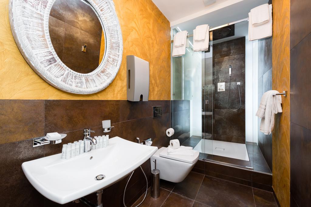 Aparthotel Grand Central By Tkc 4*